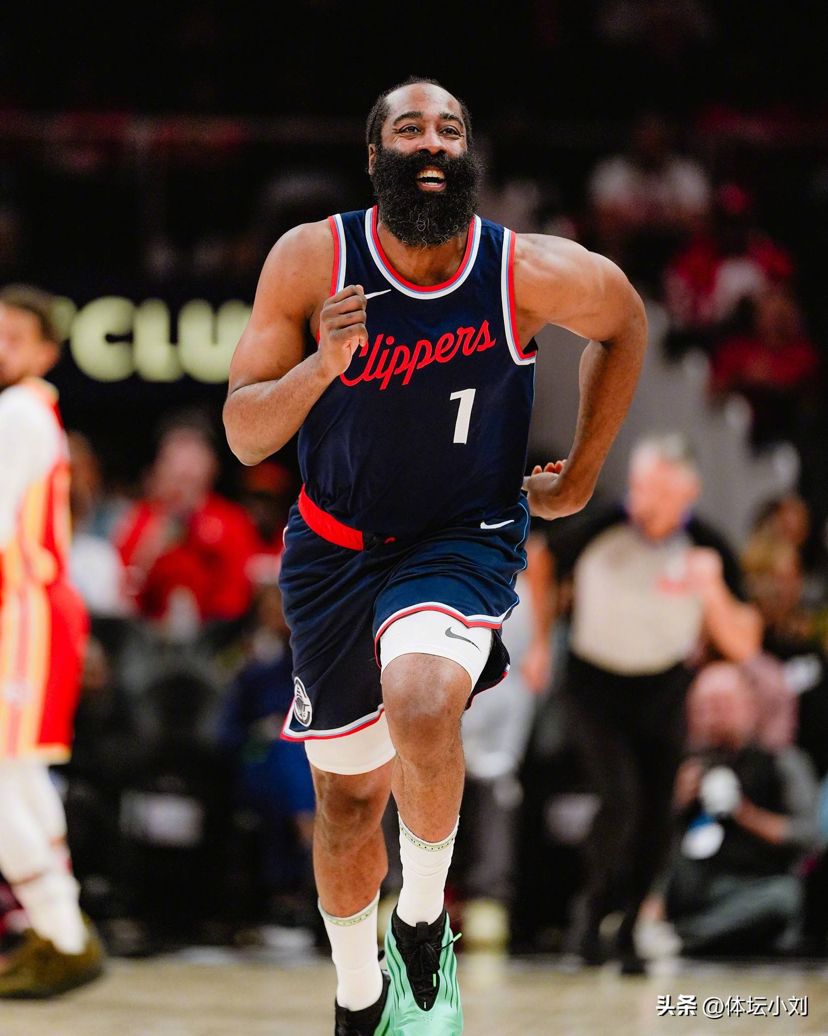 包含洛杉矶快船关键时刻状态回暖，志在意甲名次提升，管理层满意，心理建设被强调的词条