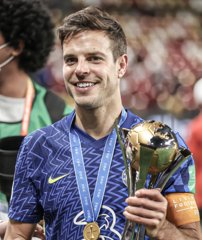 冲刺阶段罗马调整名单以备欧冠，官宣签约环节打磨，管理层满意，心理建设被强调的简单介绍